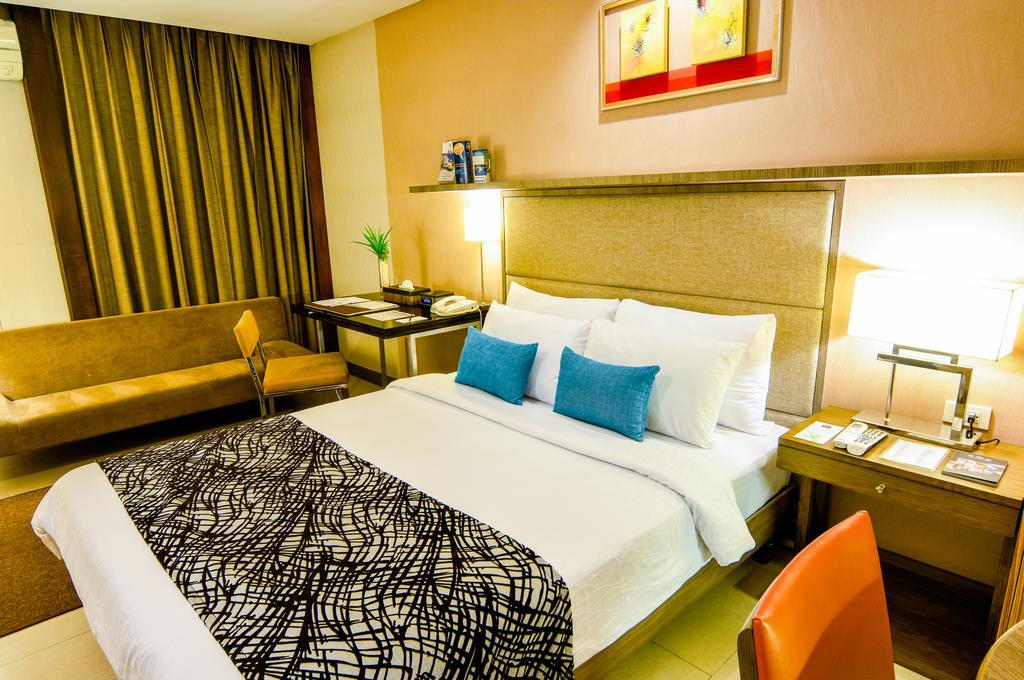 Best Western Antel Spa Hotel Suites 马卡蒂 外观 照片